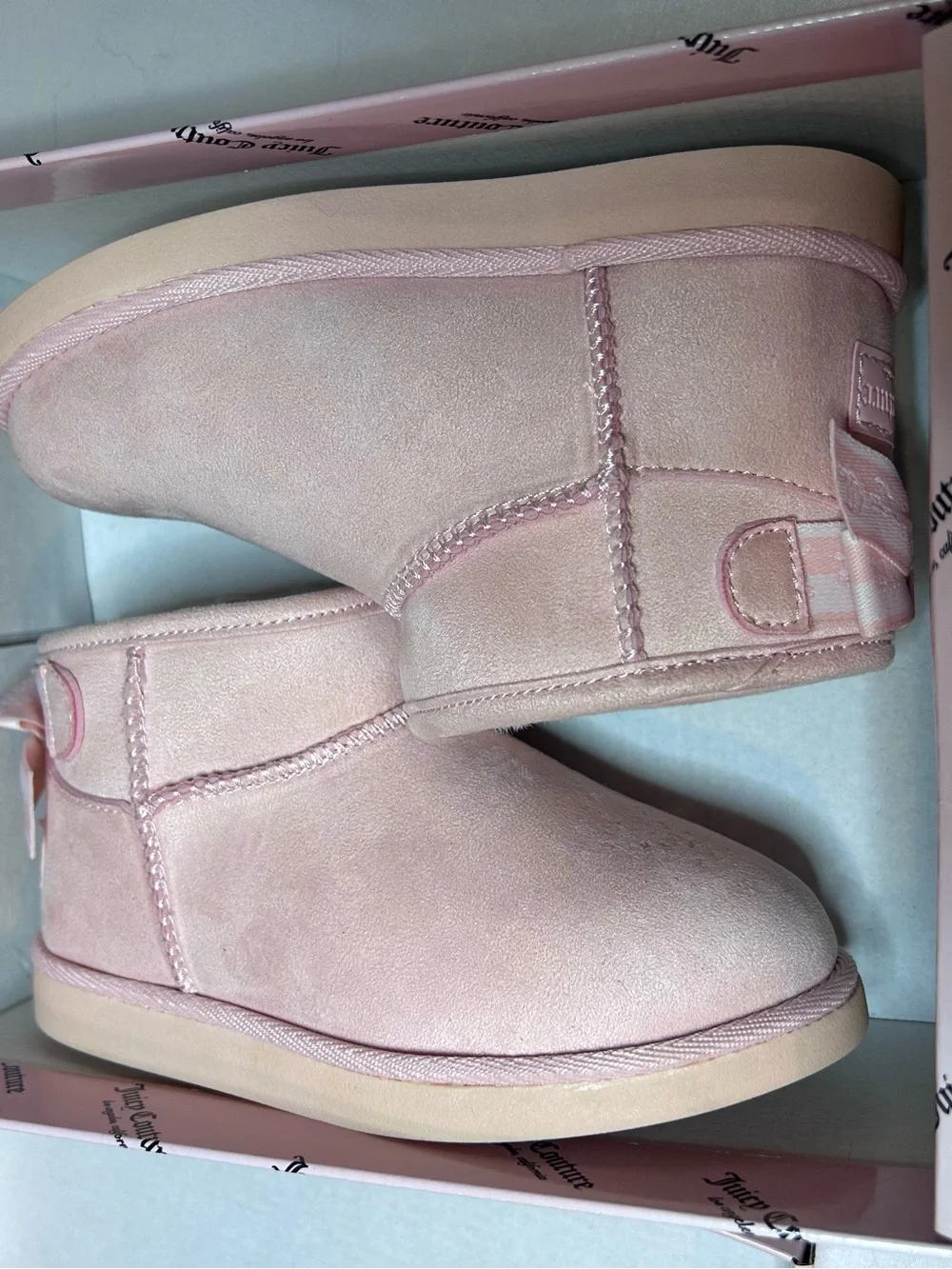 Juicy Couture Kids Light Pink Suede Short Boots NEW IN BOX size kids 10